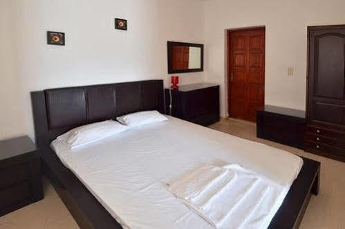 Apartahotel Manos Ágios Nikolaos