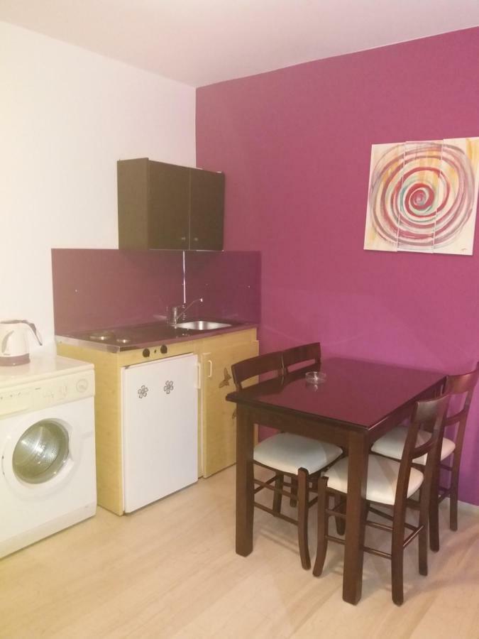Apartahotel Manos 2*